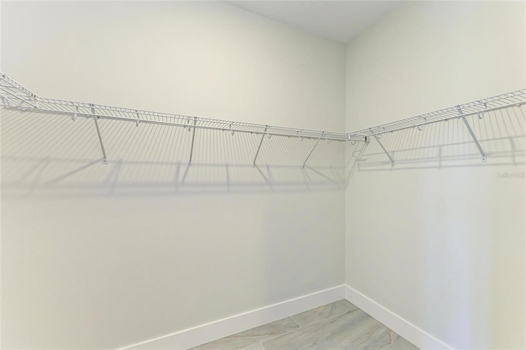 380 Holly Road Venice, FL 34293 - Photo 28 of 42