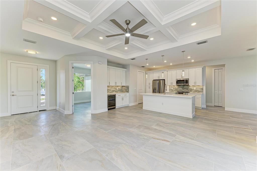 380 Holly Road Venice, FL 34293 - Photo 9 of 42
