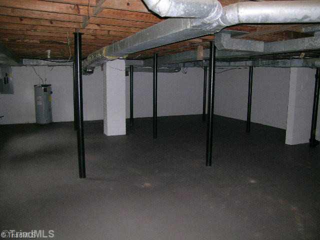 1214 Frye Bridge Road Clemmons, NC 27012 - Photo 11 of 13 Exterior Front. Full basement