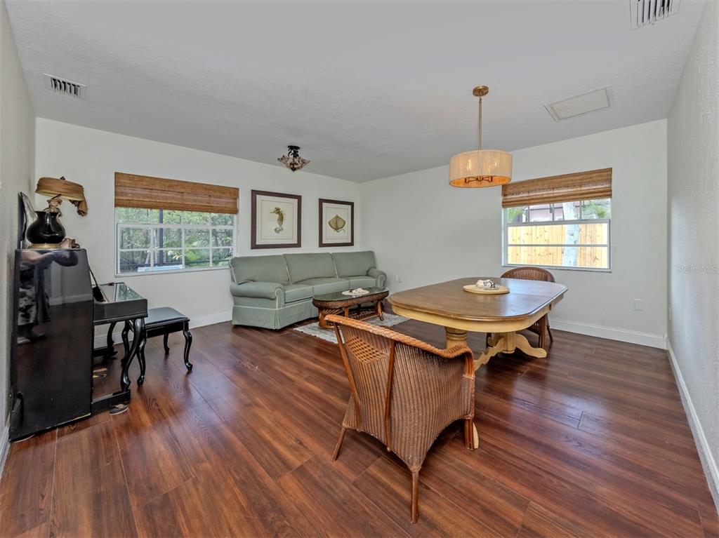 1533 Fundy Road Venice, FL 34293 - Photo 21 of 48