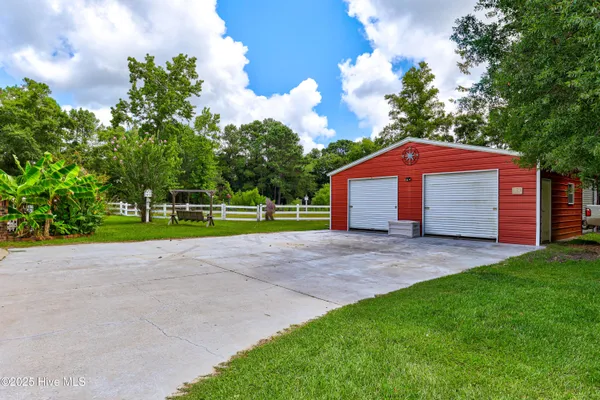 $1,350,000 | 450 Berry Lane Southwest, Supply, NC 28462