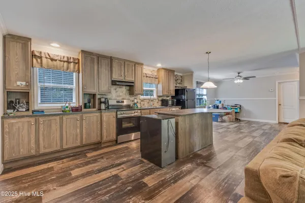 $1,350,000 | 450 Berry Lane Southwest, Supply, NC 28462