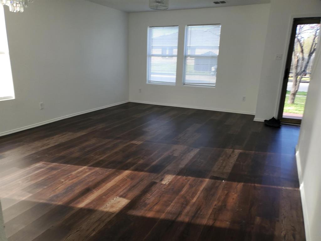 1212 Rambling Brook Trail Denton, TX 76210 - Photo 5 of 32