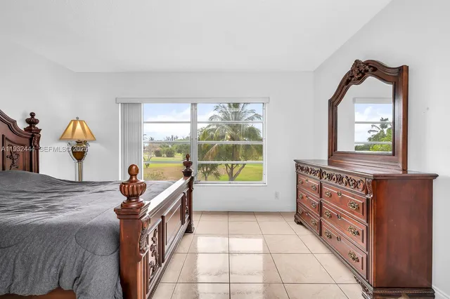 $2,500 | 2800 North Palm Aire Drive, Unit 309, Pompano Beach, FL 33069