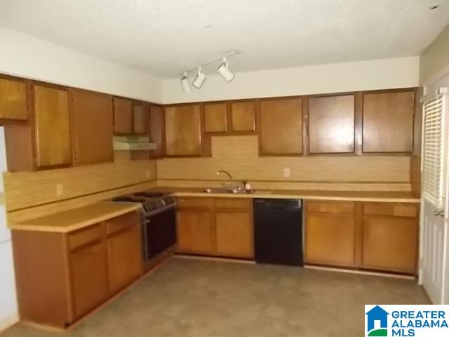 3811 Hilltop Road Southeast Bessemer, AL 35022 - Photo 4 of 17