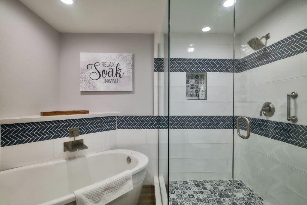 25 Maximo Way Palm Desert, CA 92260 - Photo 5 of 15 a bathroom with a bathtub and shower