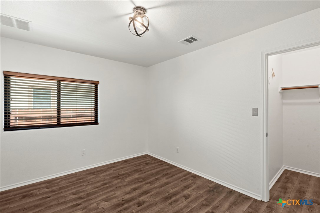 18801 Mangan Way Pflugerville, TX 78660 - Photo 23 of 40