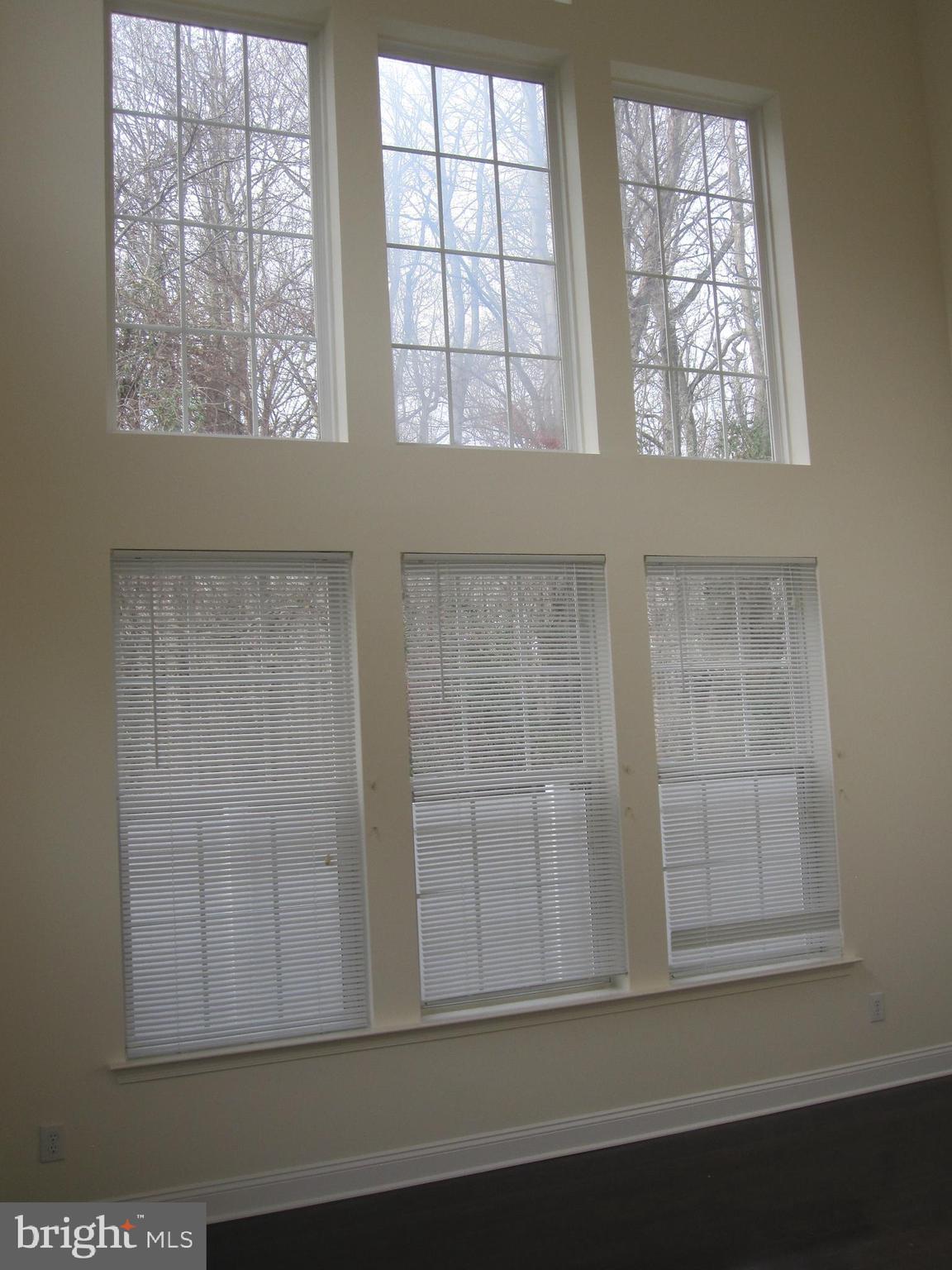 83 Windsor Pond Road West Windsor, NJ 08550 - Photo 8 of 22 Living Room