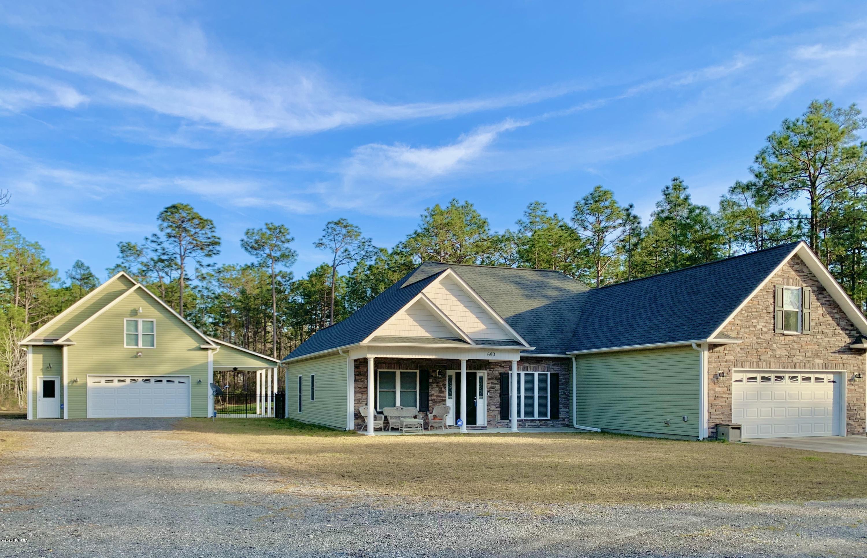 690 Drake Road Southport, NC 28461 - Photo 1 of 48 IMG_0975