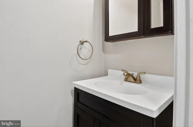 $2,850 | 33 Quincy Court, Sterling, VA 20165