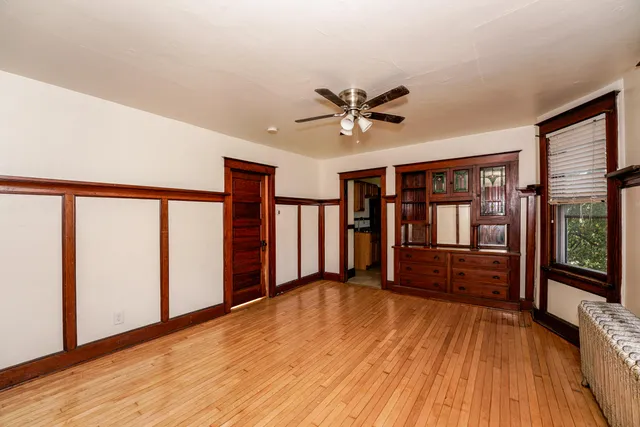 $399,900 | 1825 North Astor Street, Milwaukee, WI 53202