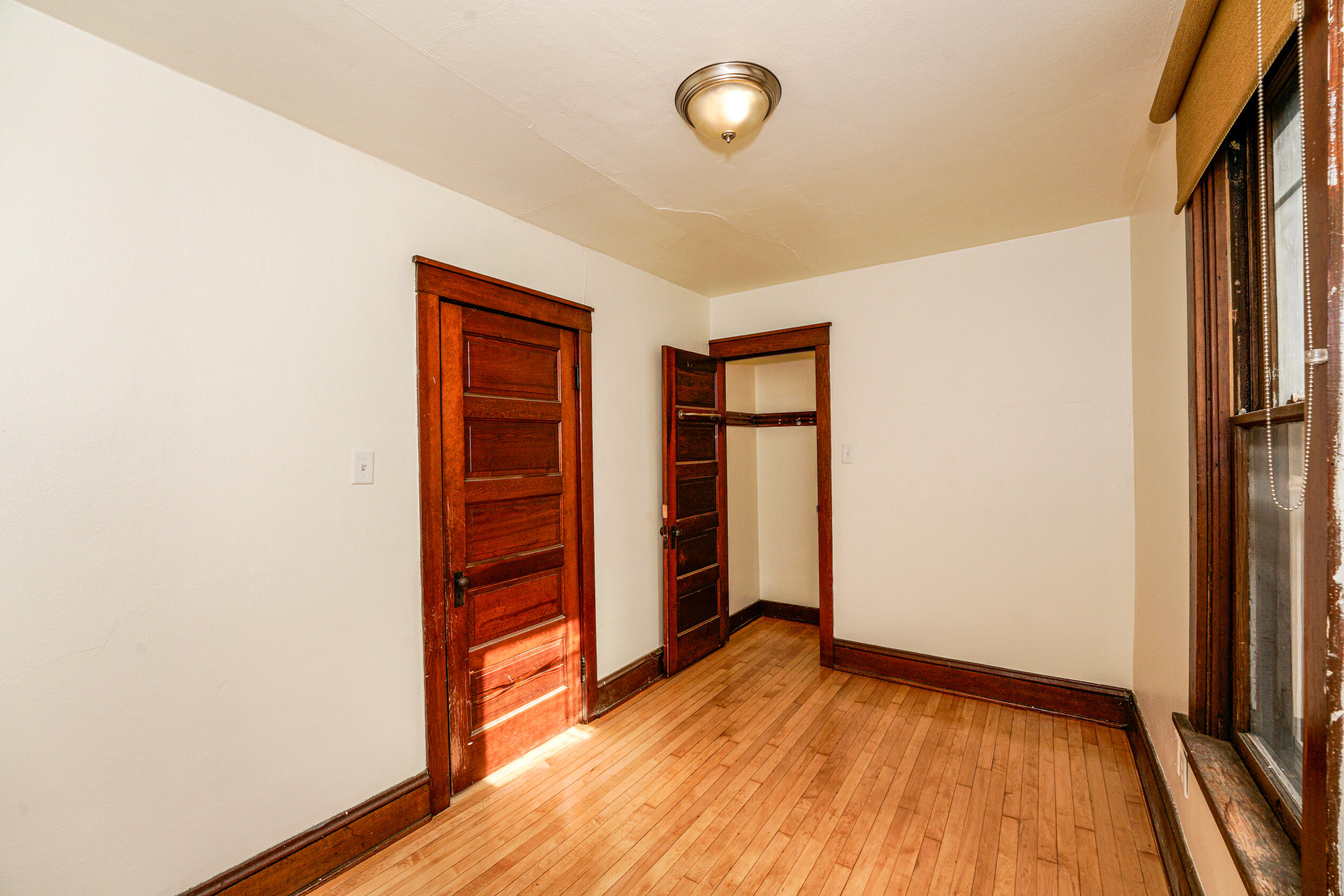 1825 North Astor Street Milwaukee, WI 53202 - Photo 30 of 41 Photo (37)