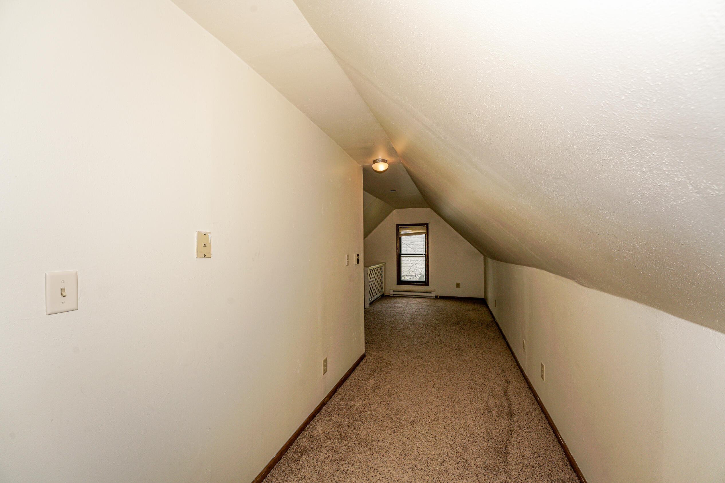 1825 North Astor Street Milwaukee, WI 53202 - Photo 34 of 41 Photo (41)