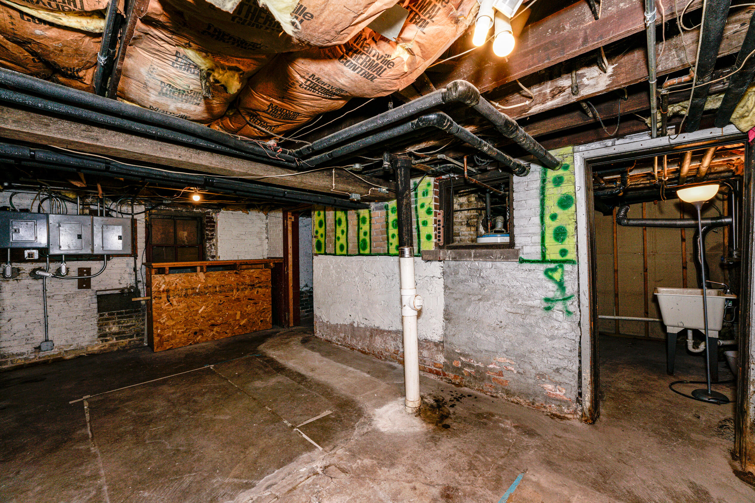 1825 North Astor Street Milwaukee, WI 53202 - Photo 36 of 41 Photo (17)