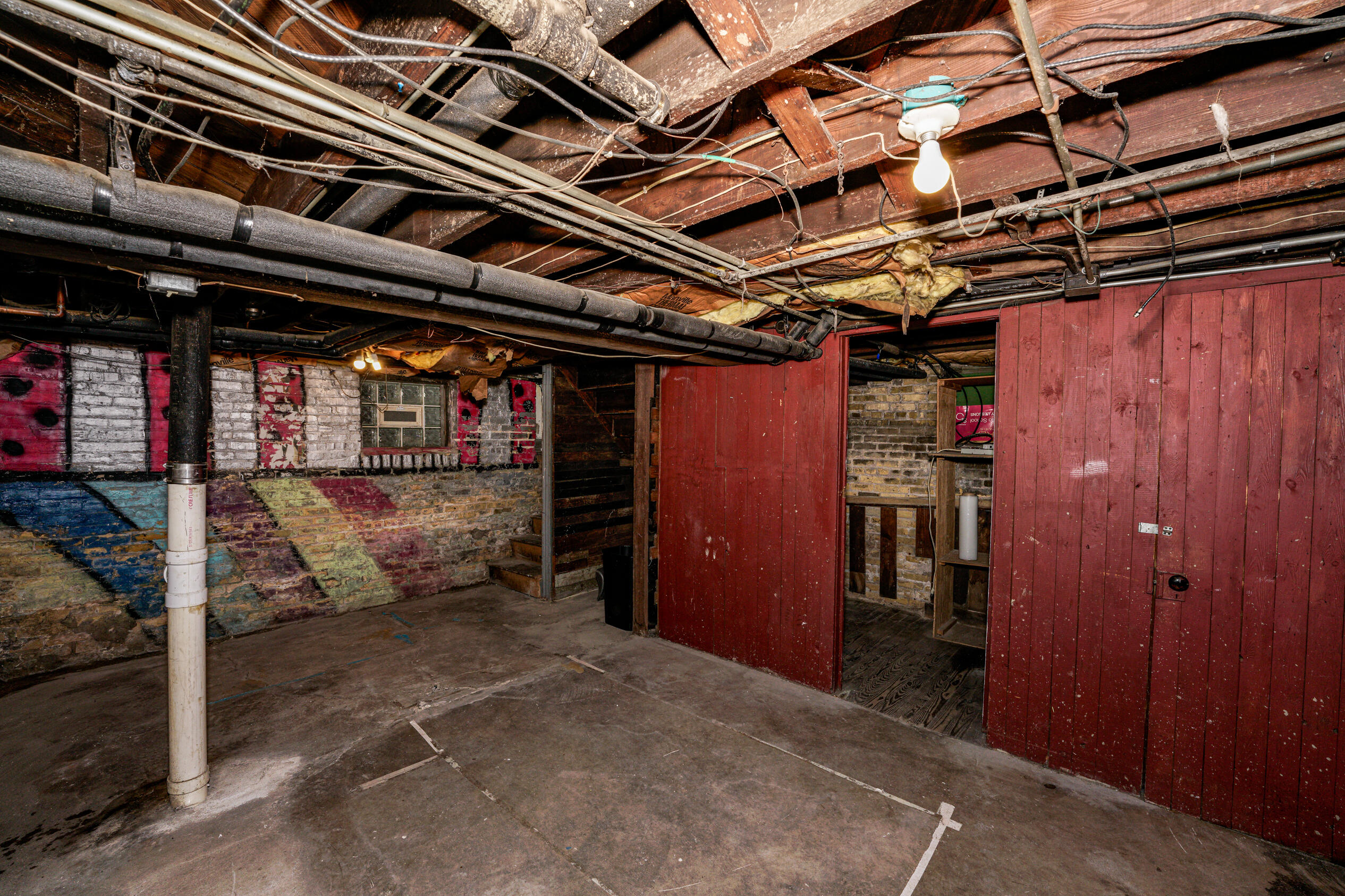 1825 North Astor Street Milwaukee, WI 53202 - Photo 37 of 41 Photo (18)