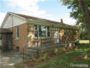 2397 Belsay Road Burton, MI 48519 - Photo 8 of 33 2397 MLS pic.jpg