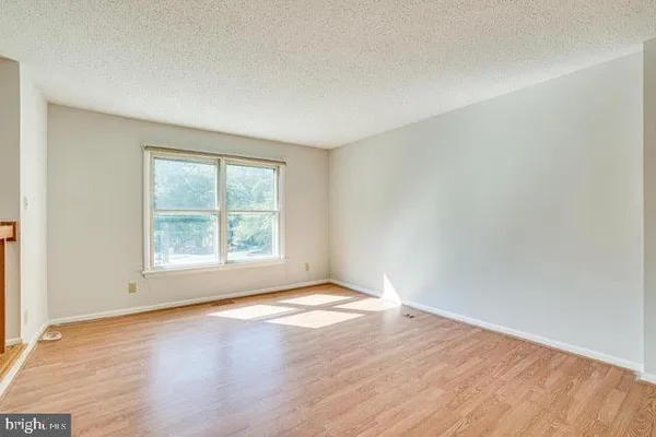 $3,200 | 1645 Oak Spring Way, Reston, VA 20190