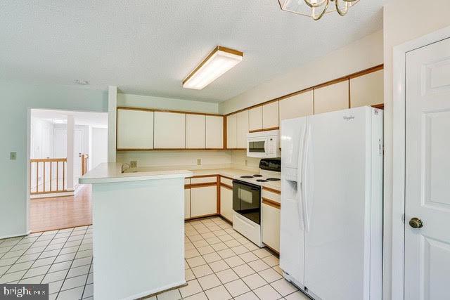 1645 Oak Spring Way Reston, VA 20190 - Photo 18 of 54