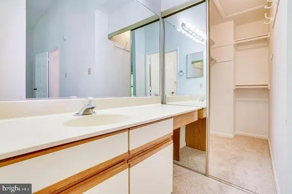$3,200 | 1645 Oak Spring Way, Reston, VA 20190