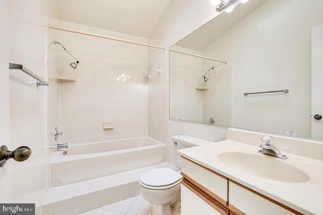 1645 Oak Spring Way Reston, VA 20190 - Photo 31 of 54