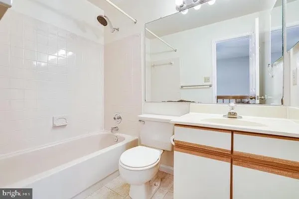 $3,200 | 1645 Oak Spring Way, Reston, VA 20190
