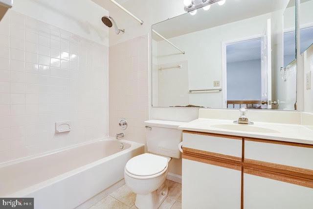 1645 Oak Spring Way Reston, VA 20190 - Photo 37 of 54