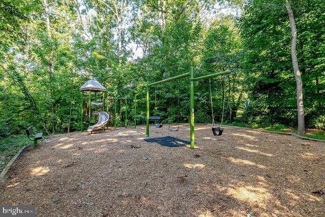 1645 Oak Spring Way Reston, VA 20190 - Photo 51 of 54