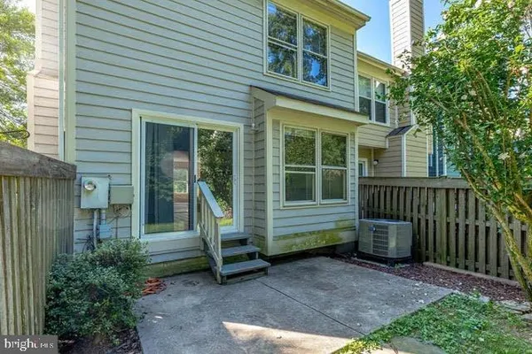 $3,200 | 1645 Oak Spring Way, Reston, VA 20190