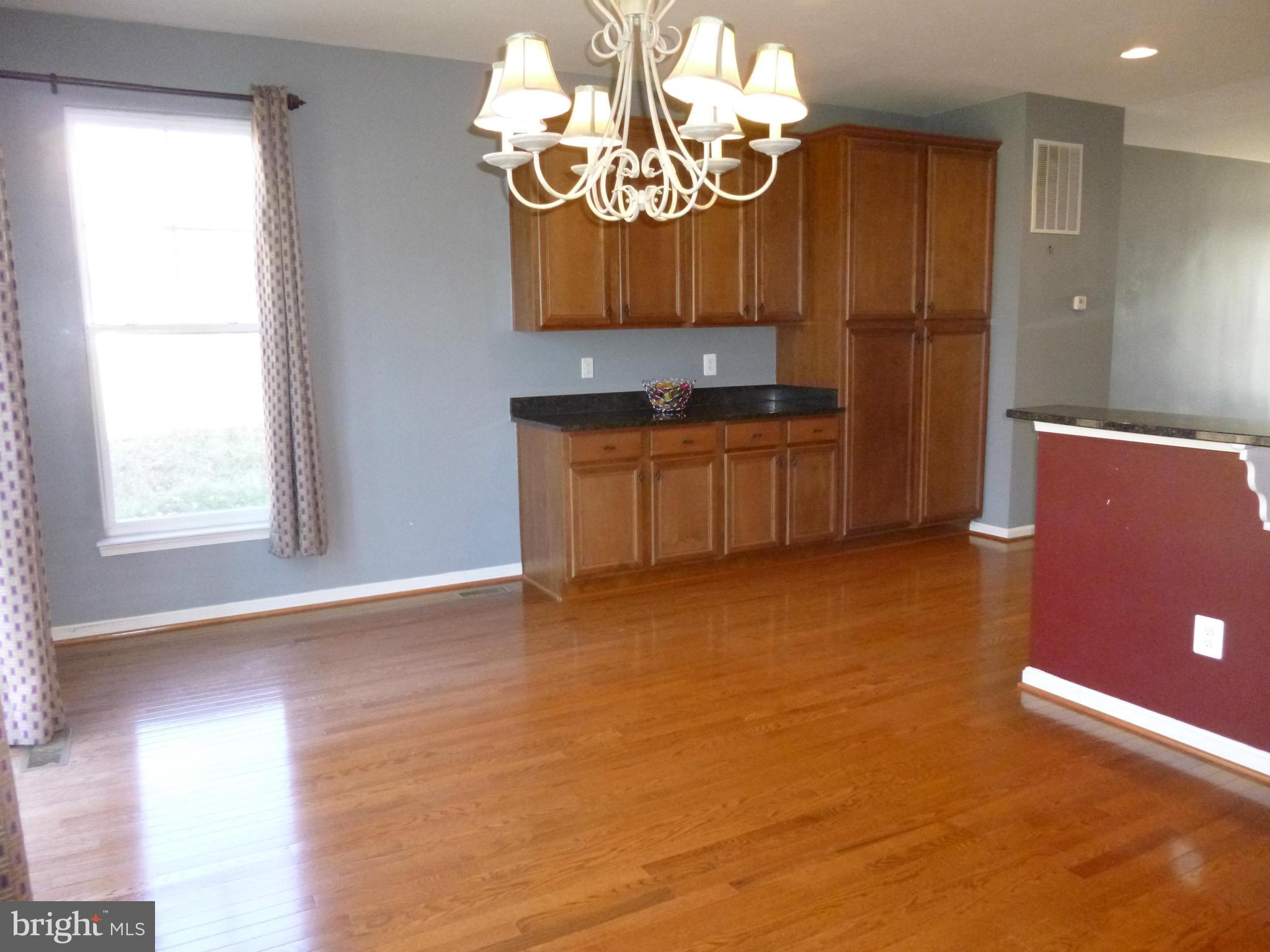 9081 Ribbon Falls Loop Bristow, VA 20136 - Photo 8 of 28 Kitchen