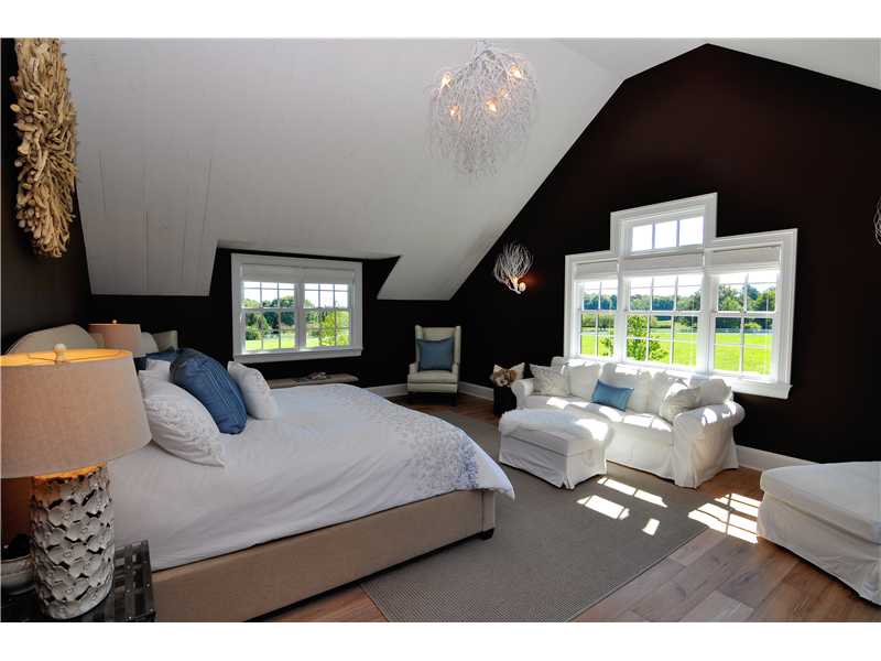 180 Farmlands Road Portsmouth, RI 02871 - Photo 14 of 25 Master Bedroom.