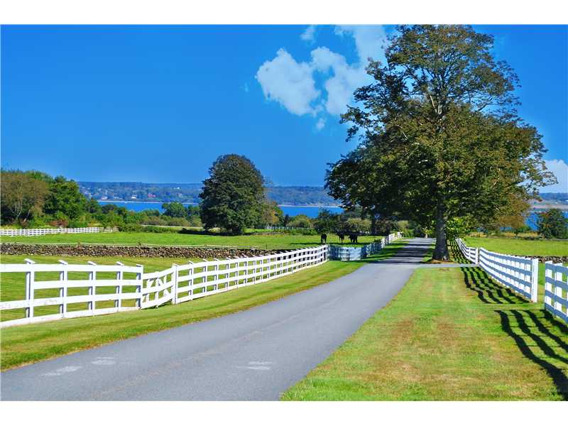 180 Farmlands Road Portsmouth, RI 02871 - Photo 2 of 25 Entry.