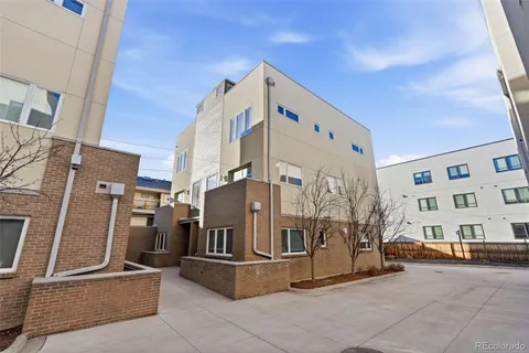 $849,000 | 163 South Harrison Street, Denver, CO 80209