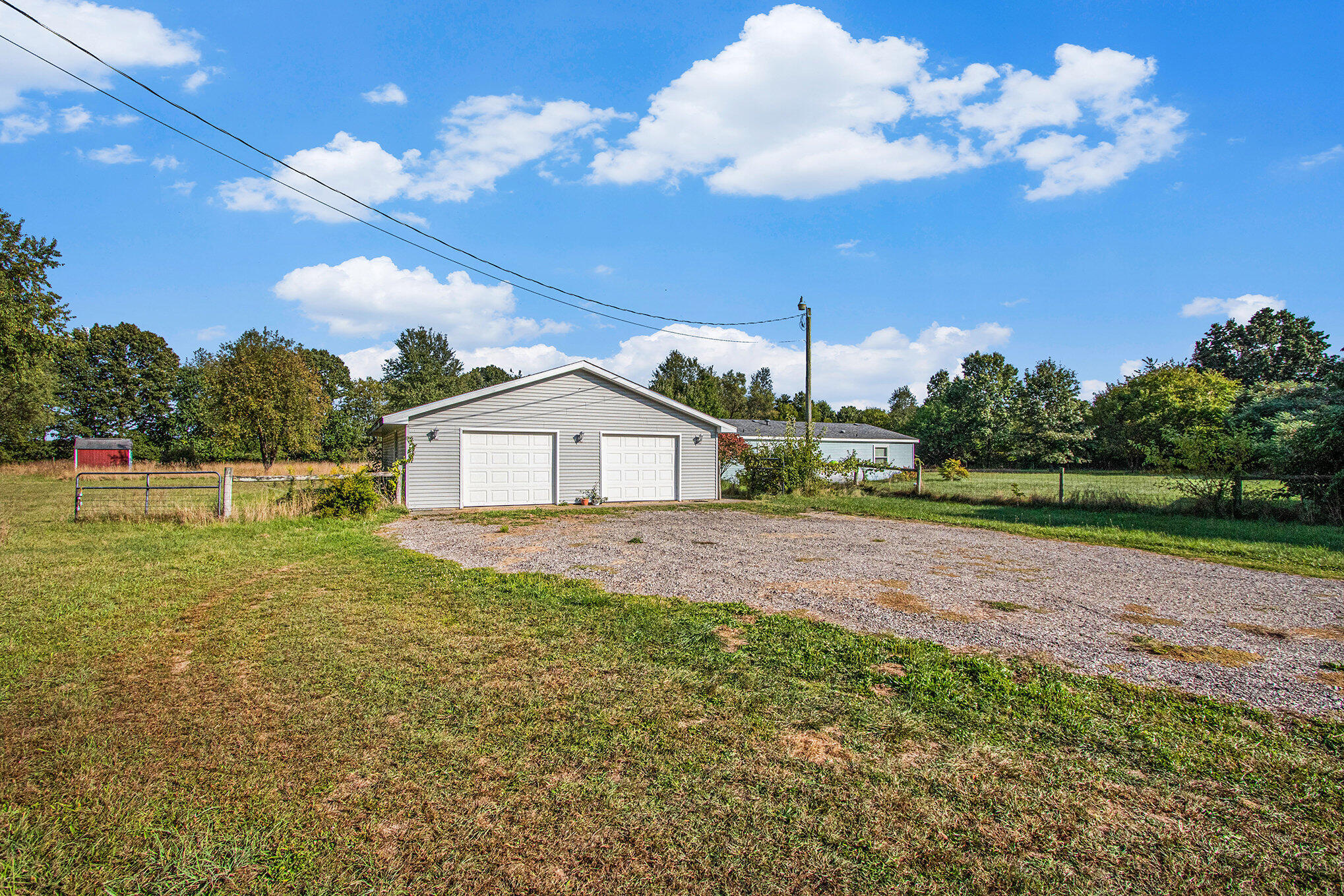 70325 Martin Road Edwardsburg, MI 49112 - Photo 5 of 27 004_img_6840_430
