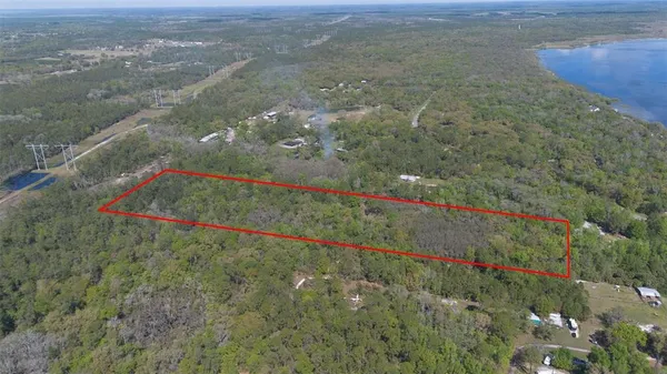 a view of an outdoor space