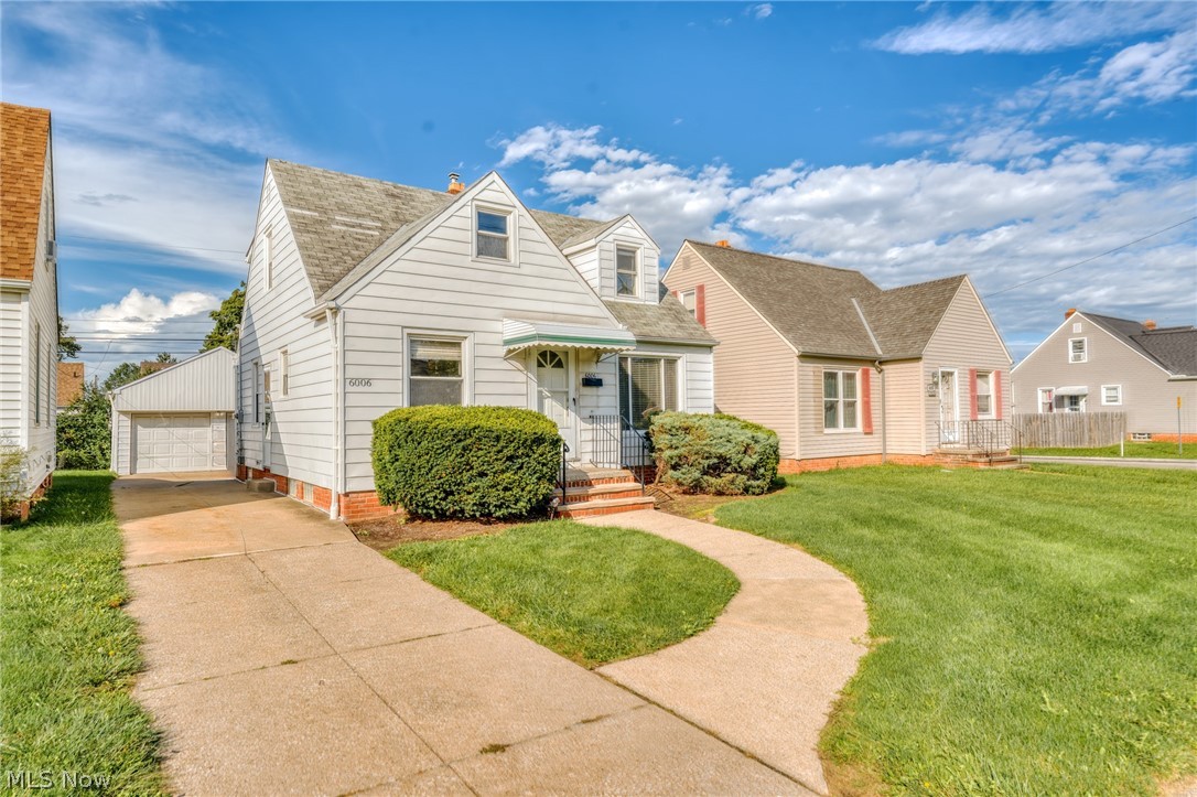 6006 Snow Road Parma, OH 44129 - Photo 2 of 38 Gallery Image 2