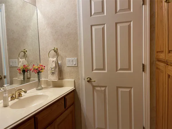 $2,200 | 120 Brazos Drive, Georgetown, TX 78628