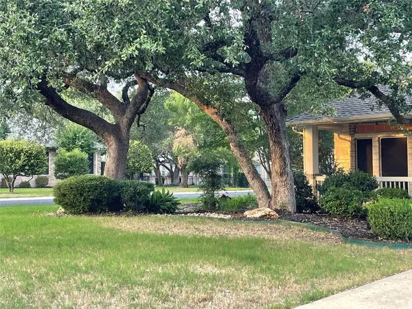 $2,200 | 120 Brazos Drive, Georgetown, TX 78628