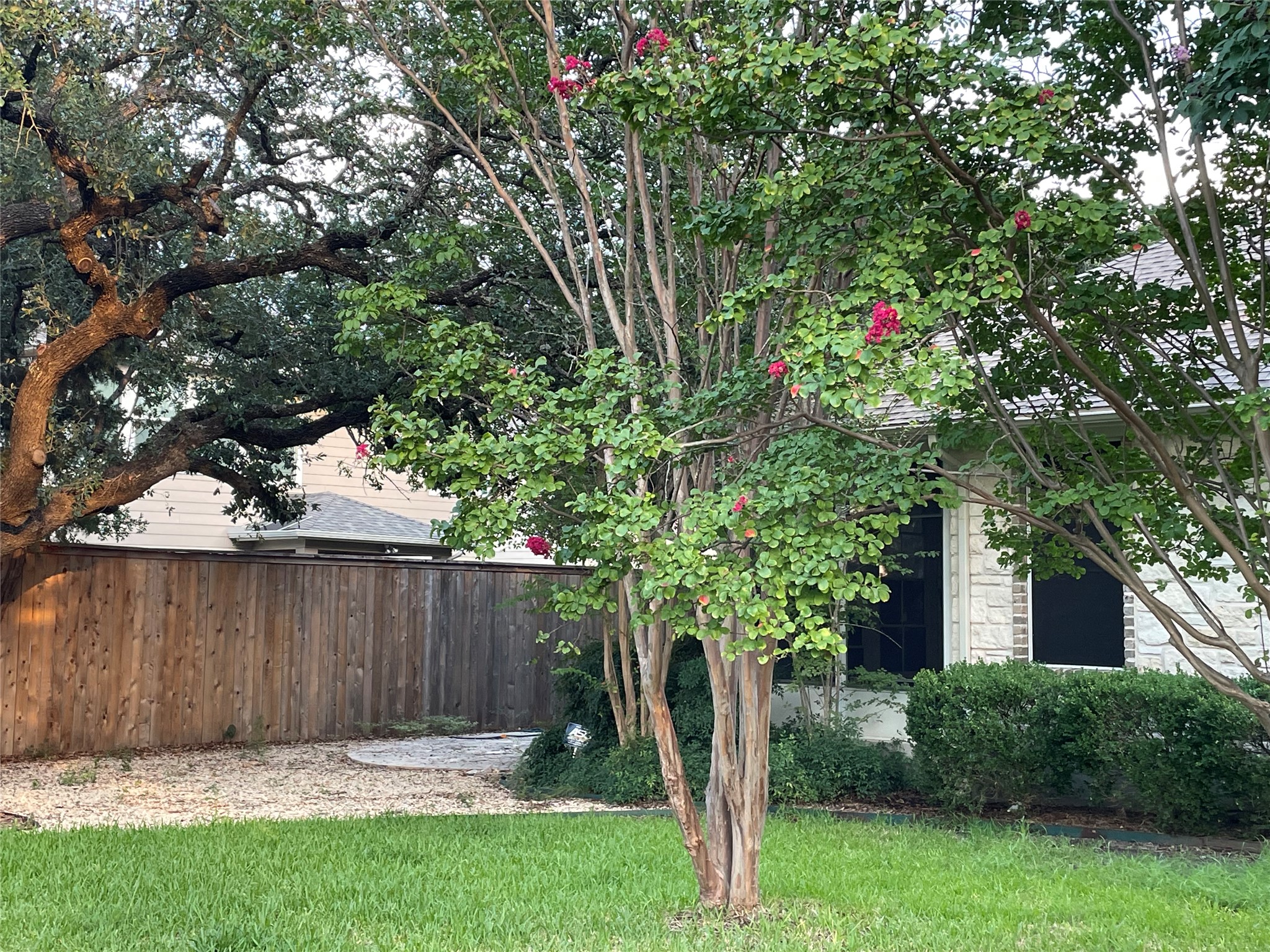 120 Brazos Drive Georgetown, TX 78628 - Photo 4 of 33 a view of wooden fence