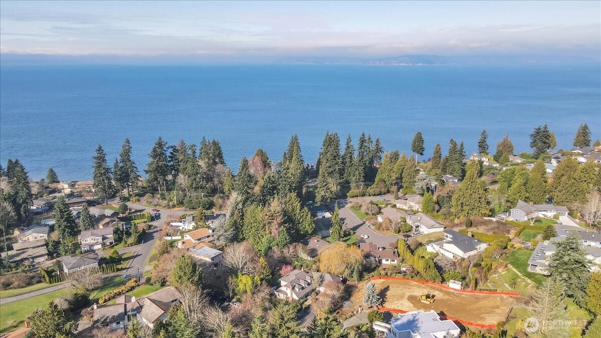 7929 Cyrus Place Edmonds, WA 98026 - Photo 34 of 34 a view of a city with ocean