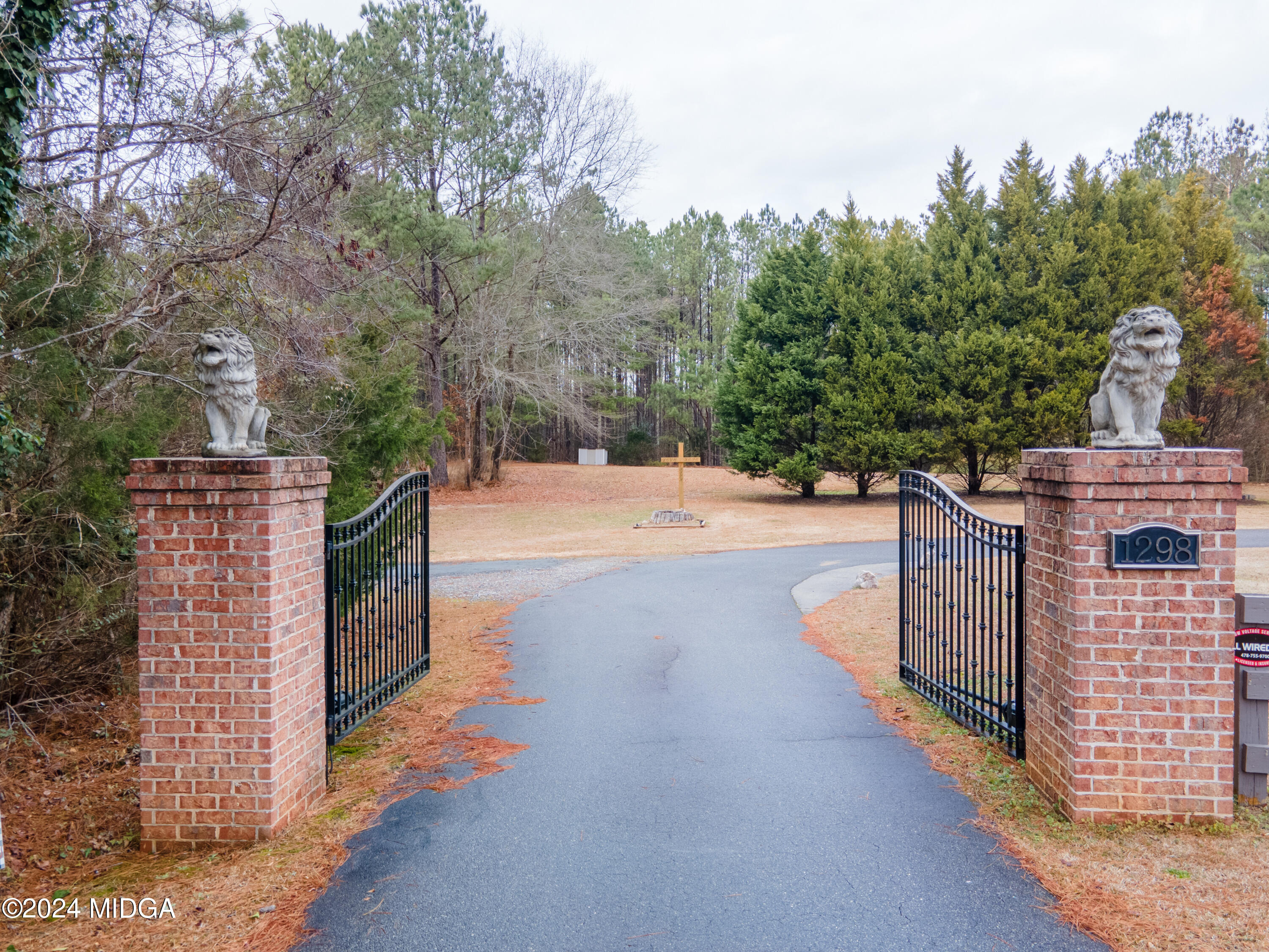 1298 Head Road Juliette, GA 31046 - Photo 5 of 90 house12
