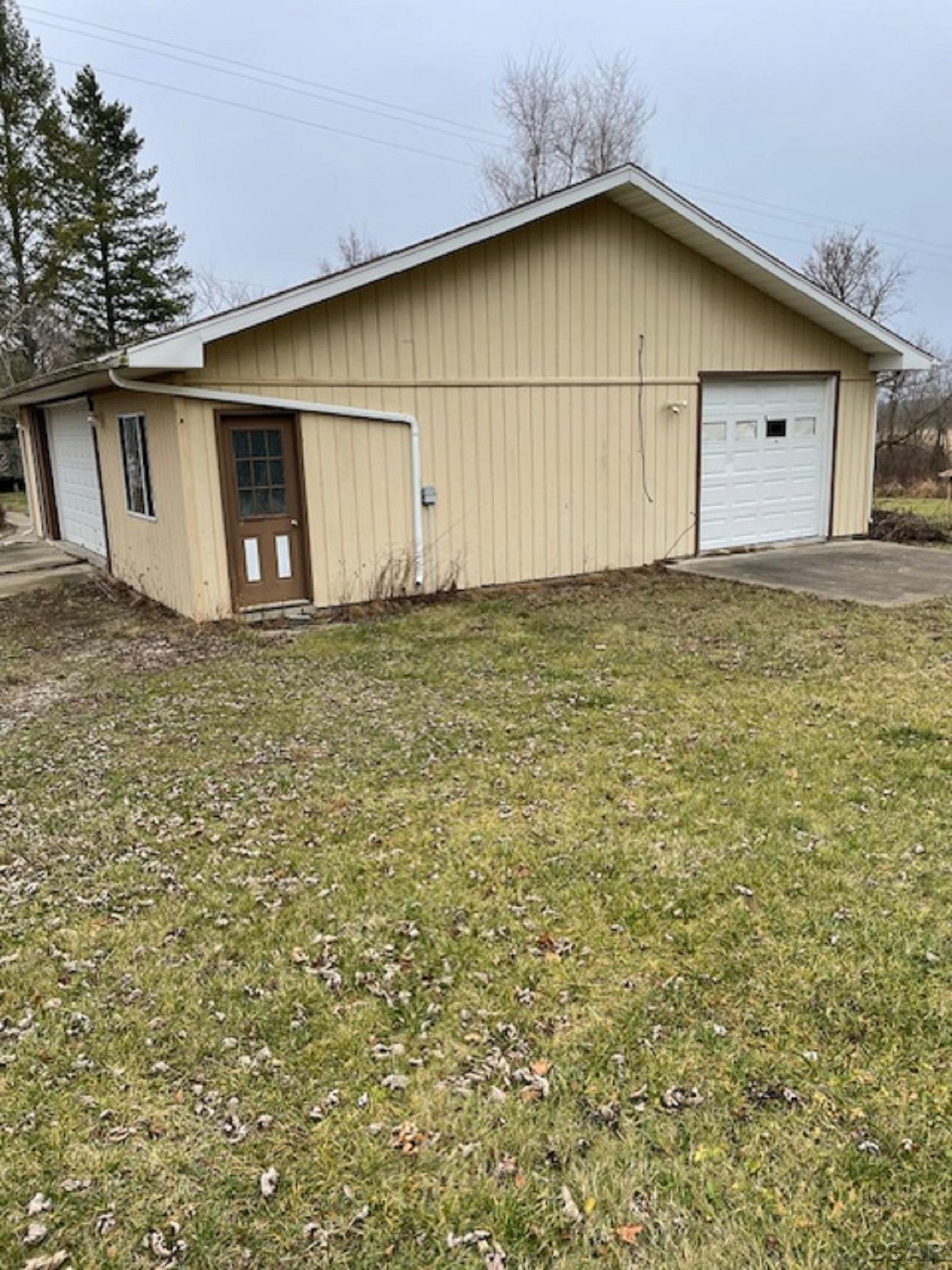 9901 Shepherd Road Onsted, MI 49265 - Photo 3 of 23