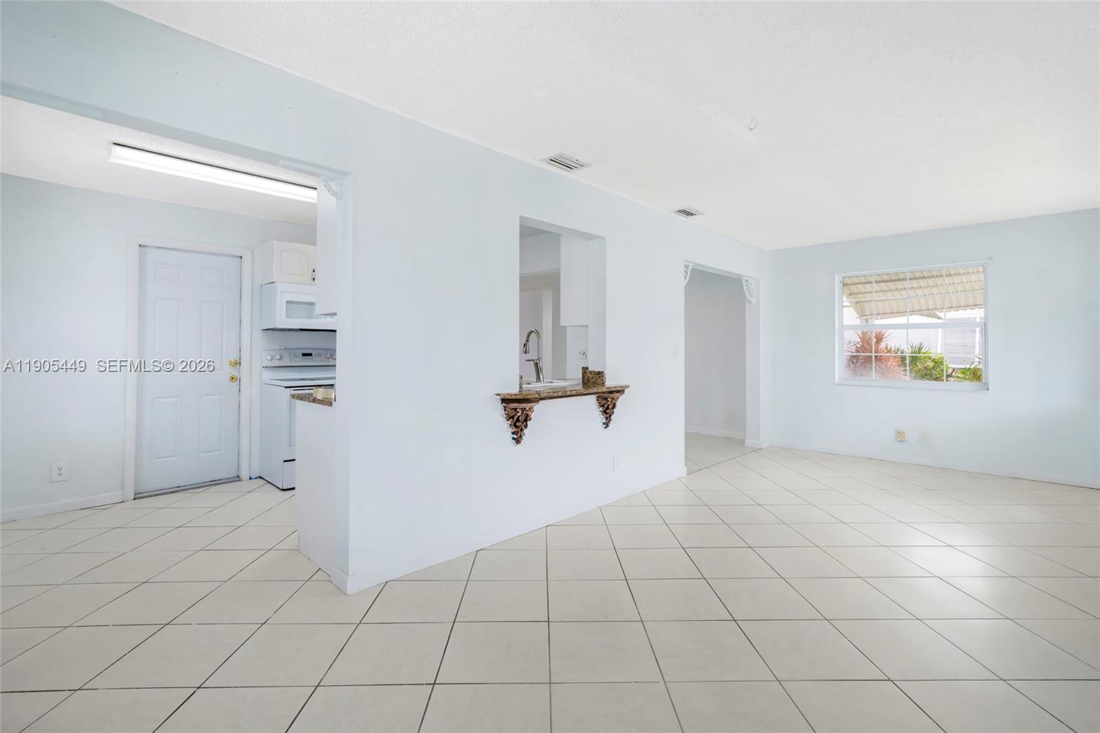 1005 Southwest 18th Street Boynton Beach, FL 33426 - Photo 12 of 44