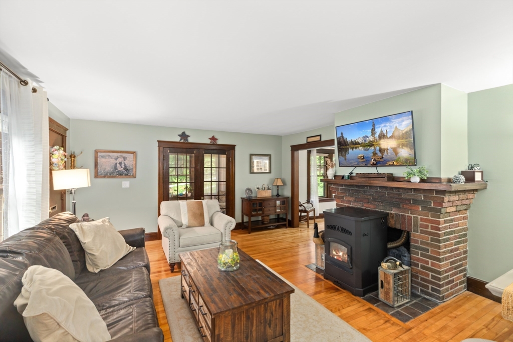 47 Bancroft Road Holden, MA 01520 - Photo 16 of 41