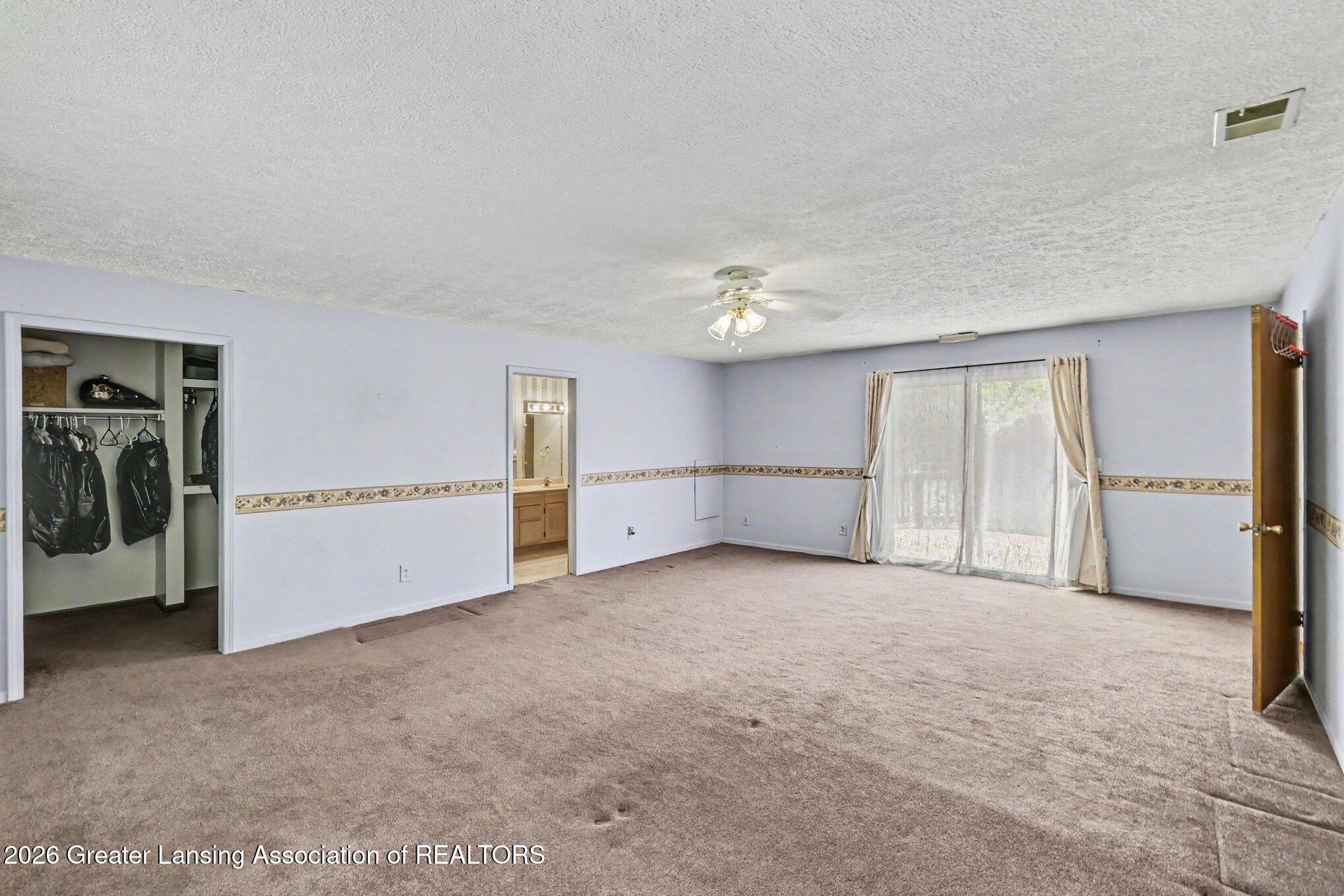 12092 Rupp Road Grand Ledge, MI 48837 - Photo 13 of 23 012_file_6095