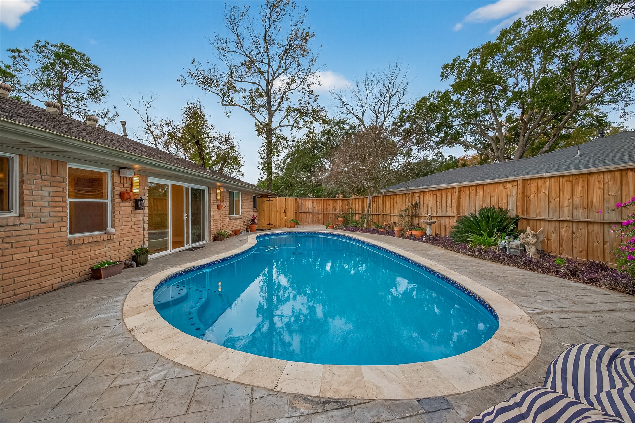 5310 Spellman Road Houston, TX 77096 - Photo 36 of 48 a view of outdoor space and swimming pool