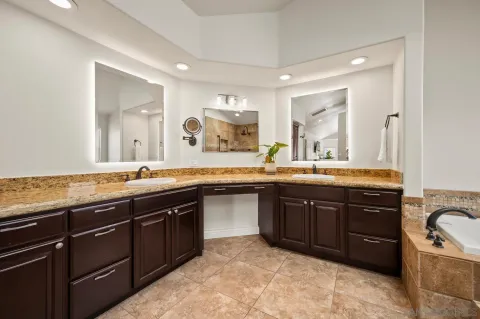 $1,725,000 | 30325 Cove View Street, Canyon Lake, CA 92587