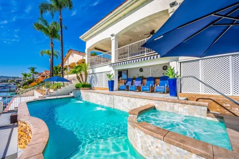 $1,725,000 | 30325 Cove View Street, Canyon Lake, CA 92587