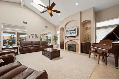 $1,725,000 | 30325 Cove View Street, Canyon Lake, CA 92587