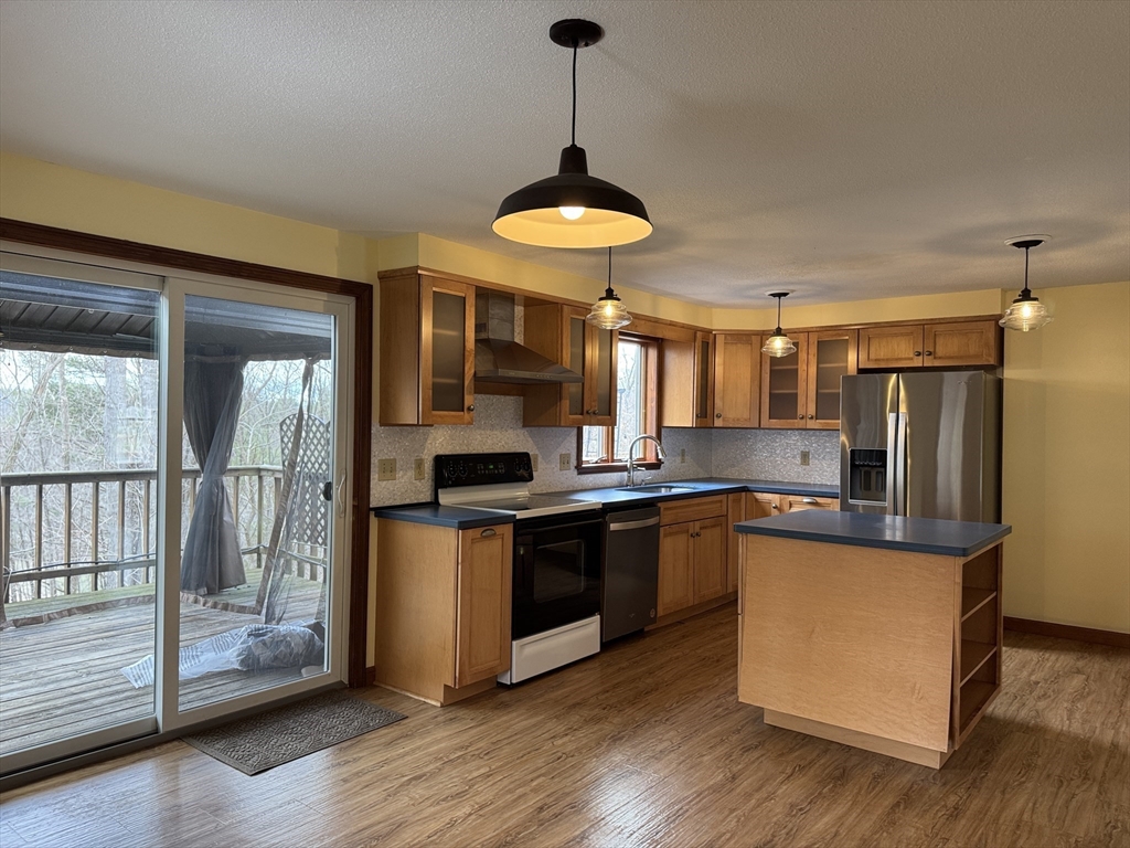 534-536 Turners Falls Road Montague, MA 01351 - Photo 6 of 34