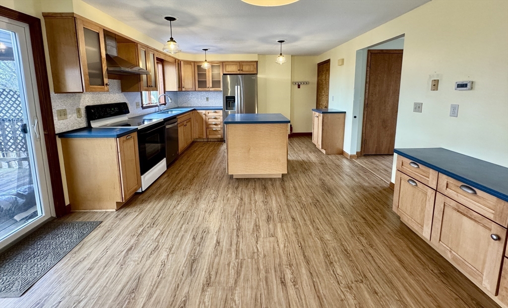 534-536 Turners Falls Road Montague, MA 01351 - Photo 8 of 34